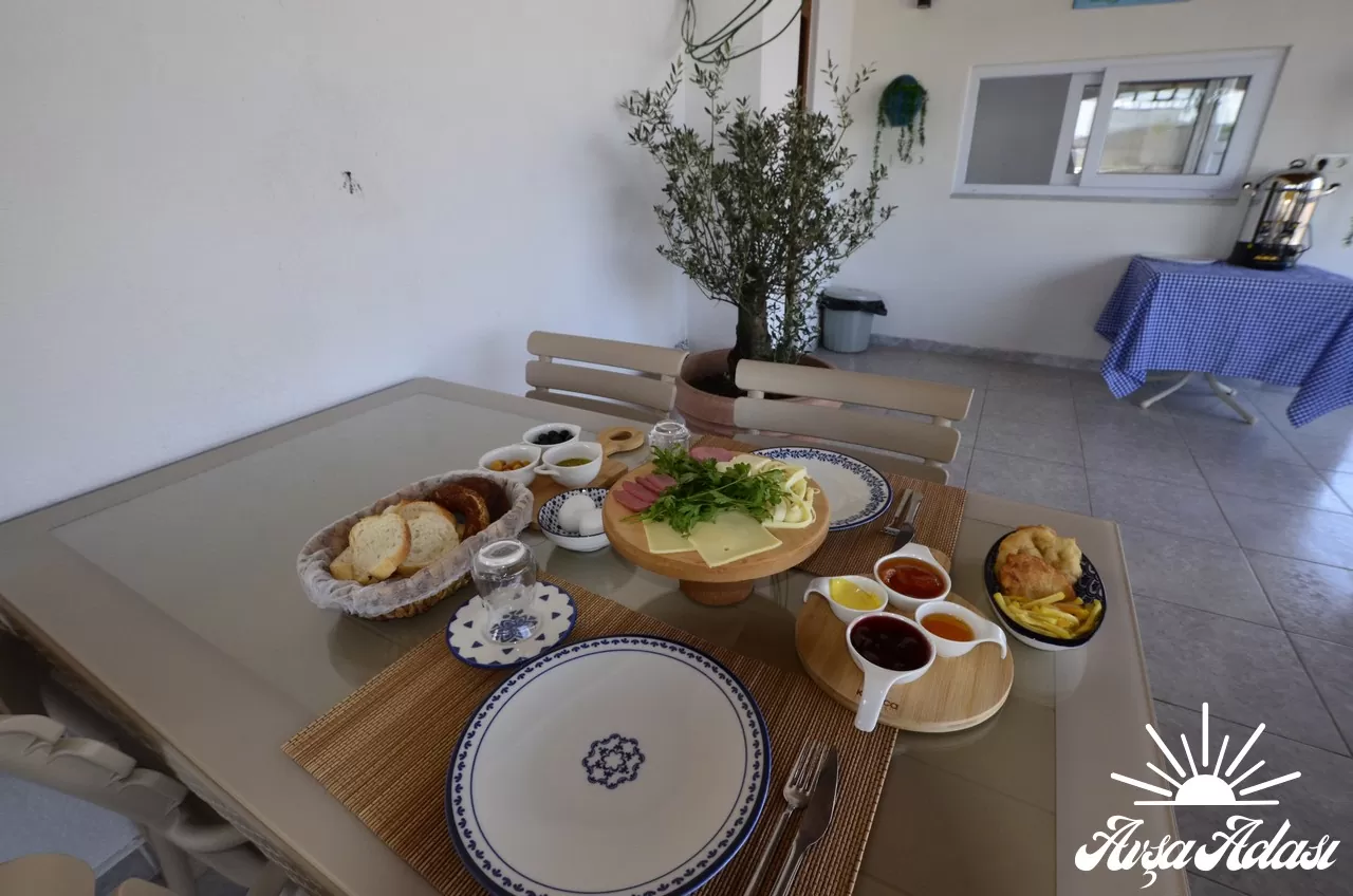 AVŞA APART KAHVALTI SUNUMU