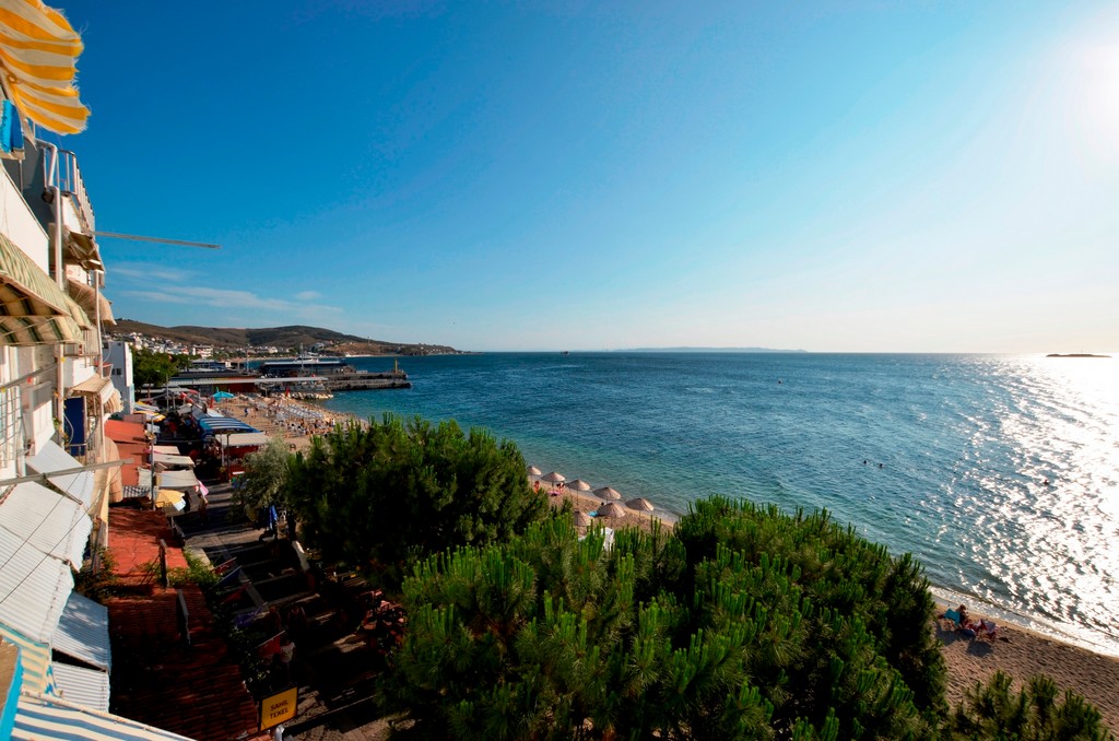 AVŞA PANSİYONLARI DENİZE SIFIR